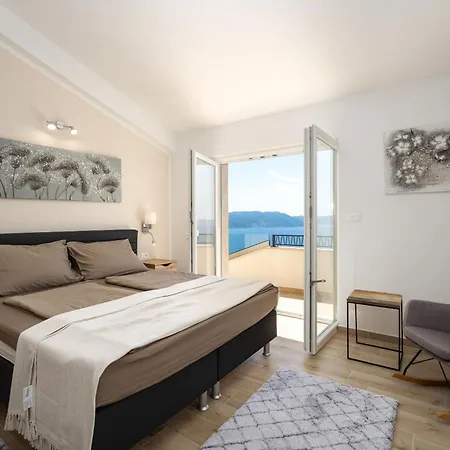 Seaview Mare Visum In A Peaceful Location Holiday home *