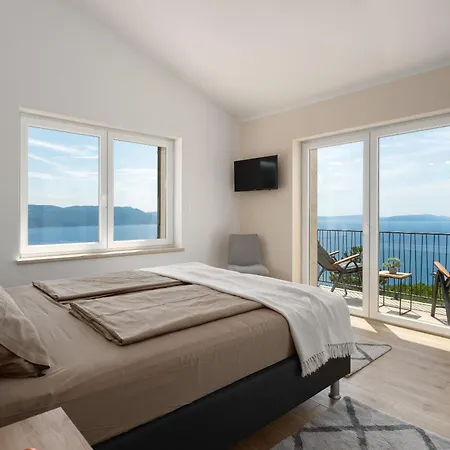 Seaview Mare Visum In A Peaceful Location