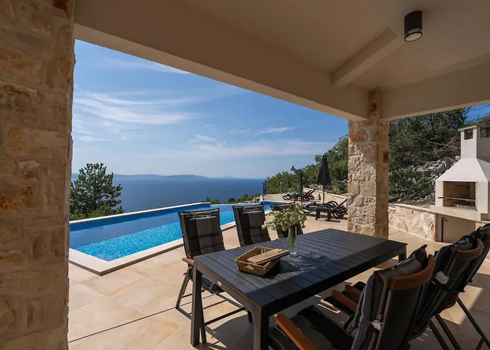 Seaview Mare Visum In A Peaceful Location *